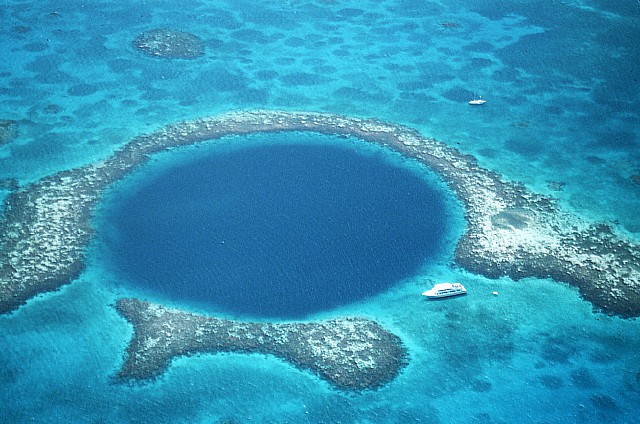 bluehole2